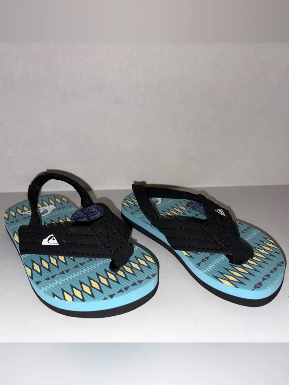 Quiksilver Kids Teal Geometric Pattern Flip Flops